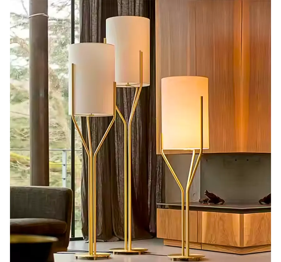SLENDER FLOOR LAMP