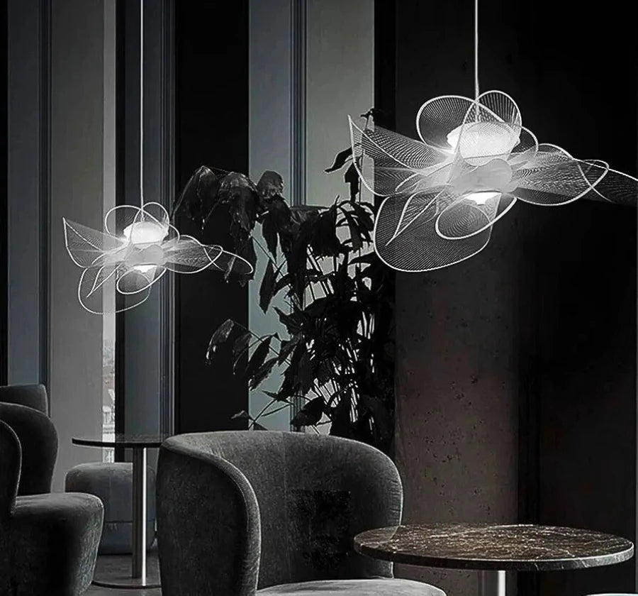 ZEPHYR HANGING LIGHT