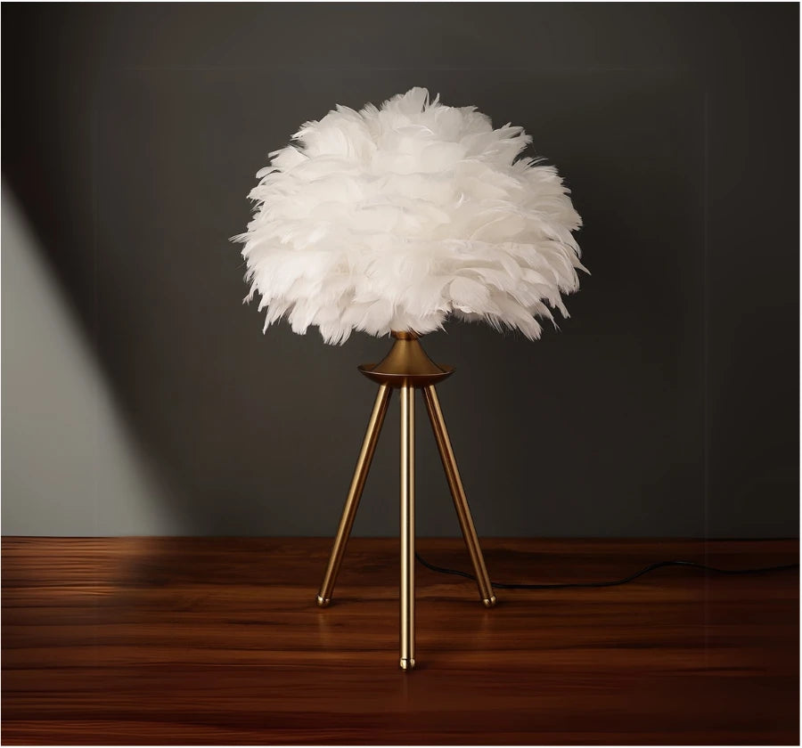PLUMAGE FEATHER TABLE LAMP