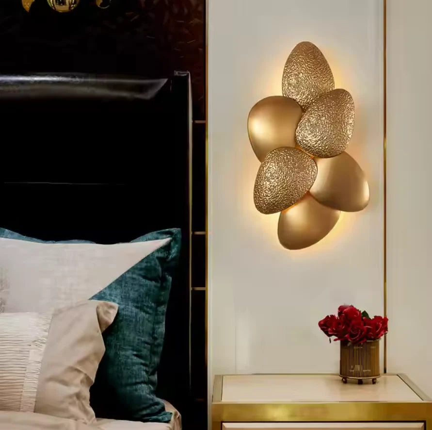 GOLDEN OASIS WALL LAMP
