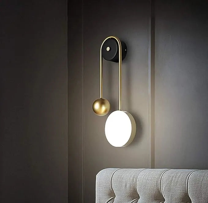 COSMO CURVE WALL LAMP