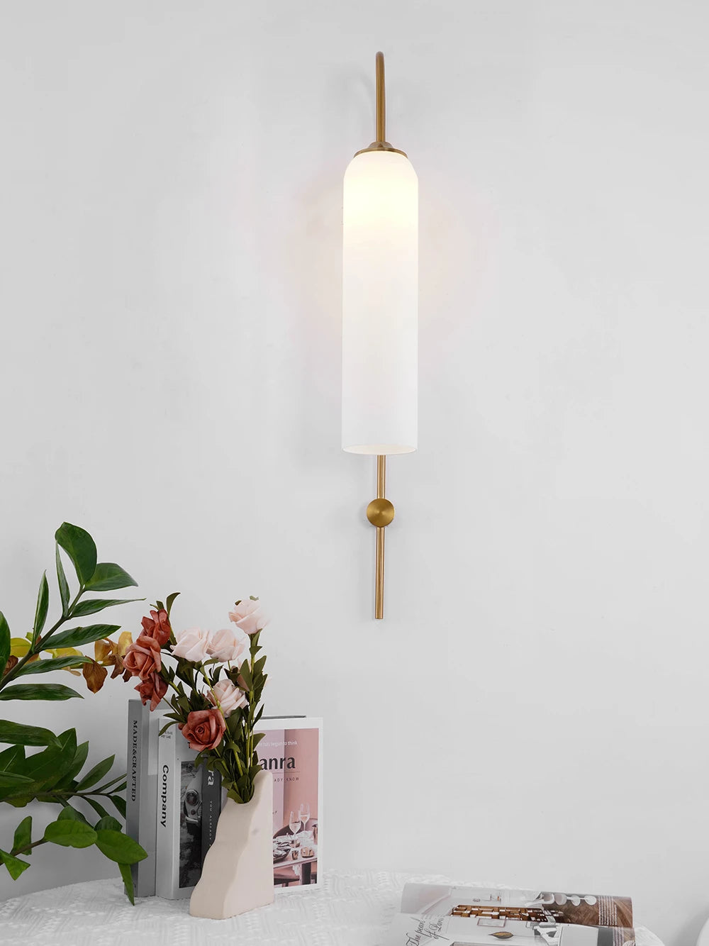 ZENITH WALL LAMP (MILKY WHITE)