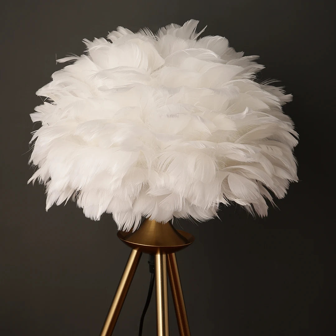 PLUMAGE FEATHER TABLE LAMP