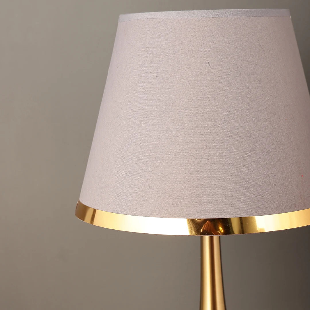 MIRAGE TABLE LAMP