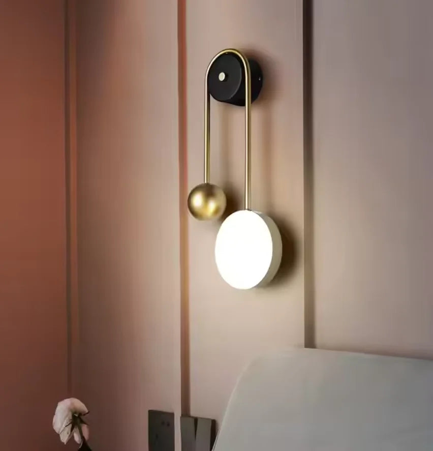 COSMO CURVE WALL LAMP