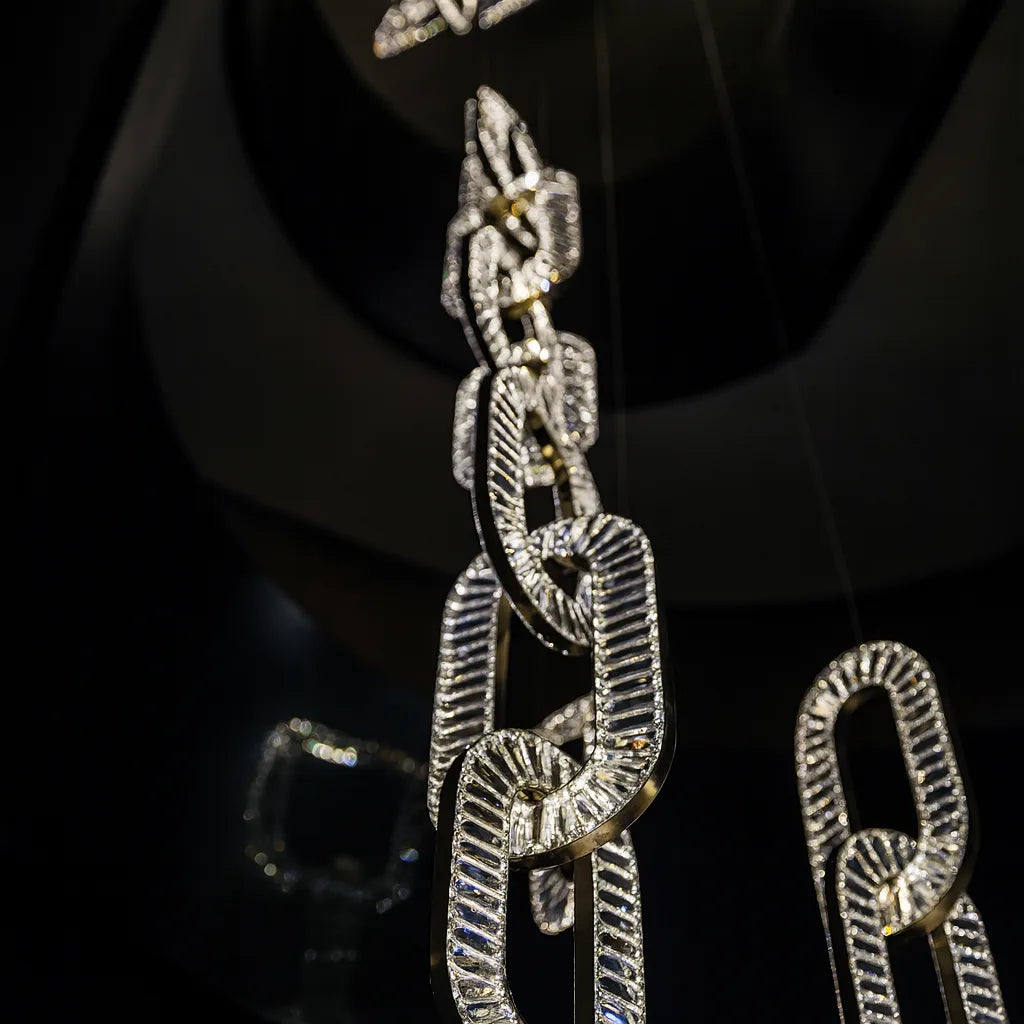 PINNACLE LINK LUXURY CHANDELIER