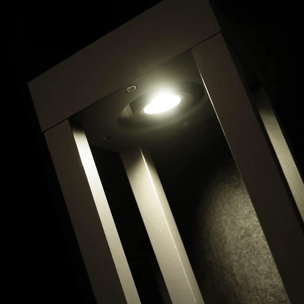 VISTABEAM WATERPROOF BOLLARD LIGHT