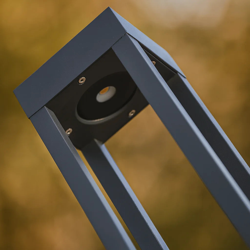 VISTABEAM WATERPROOF BOLLARD LIGHT