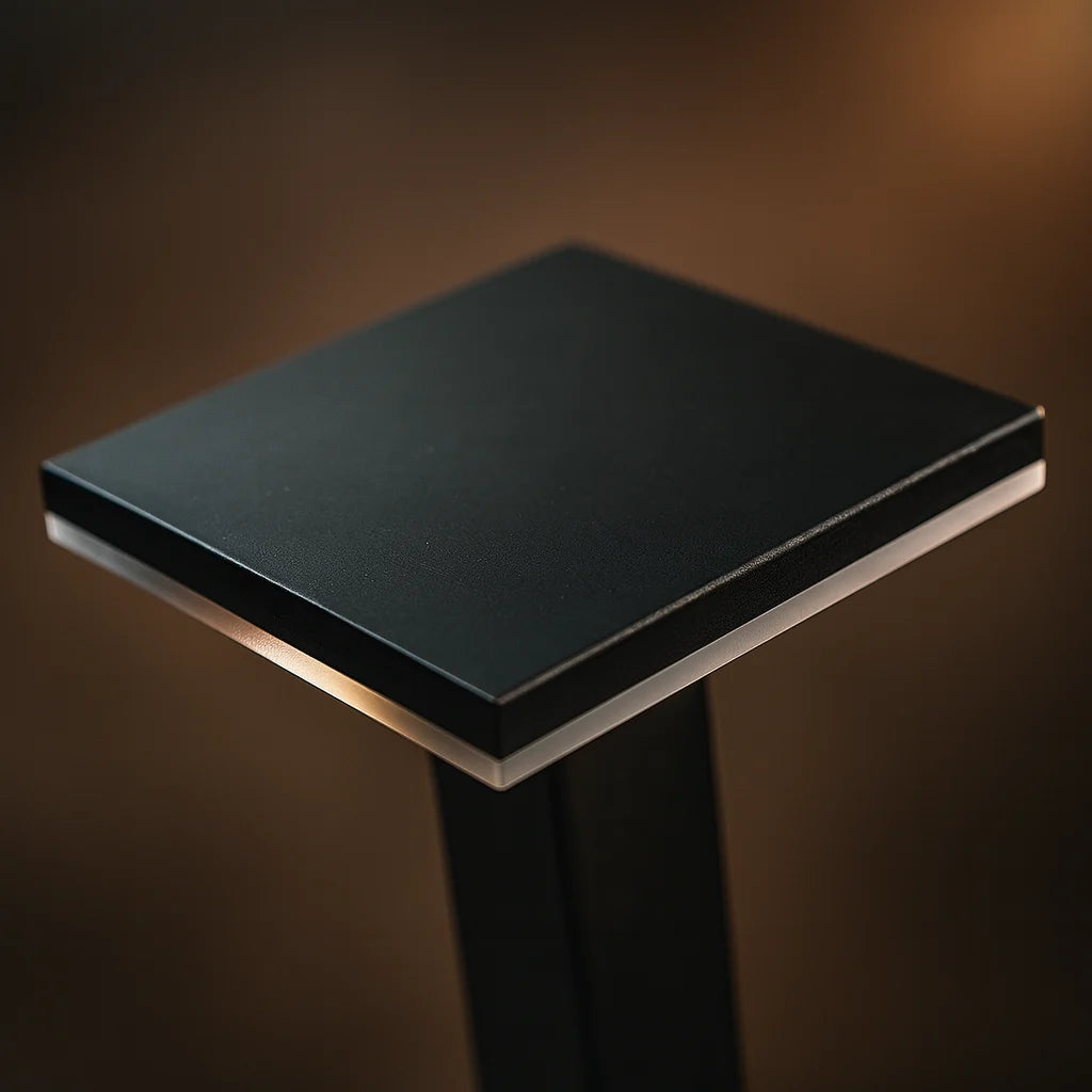 HORIZON EDGE LED BOLLARD LIGHT