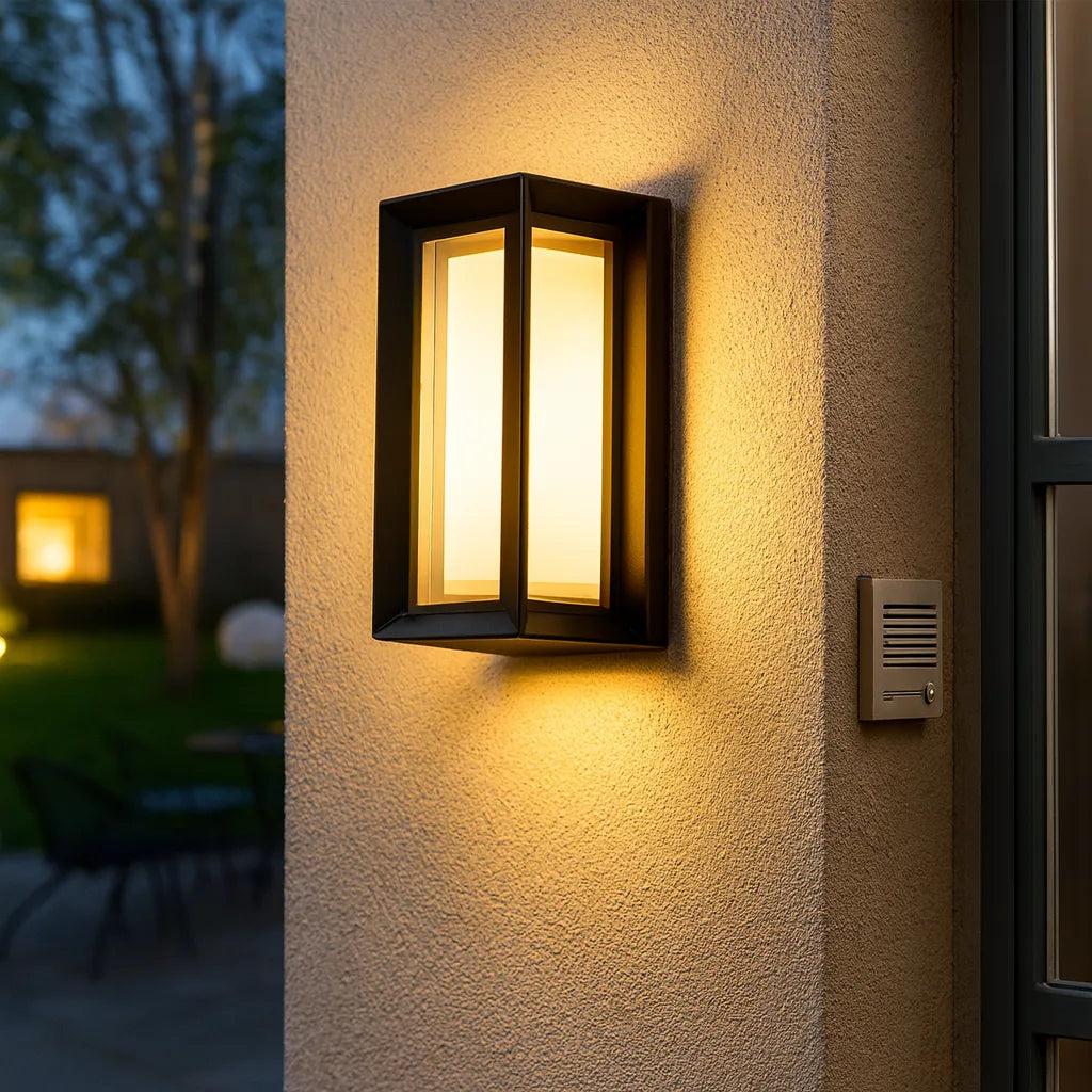 NOVUS OUTDOOR WALL FACADE LIGHT