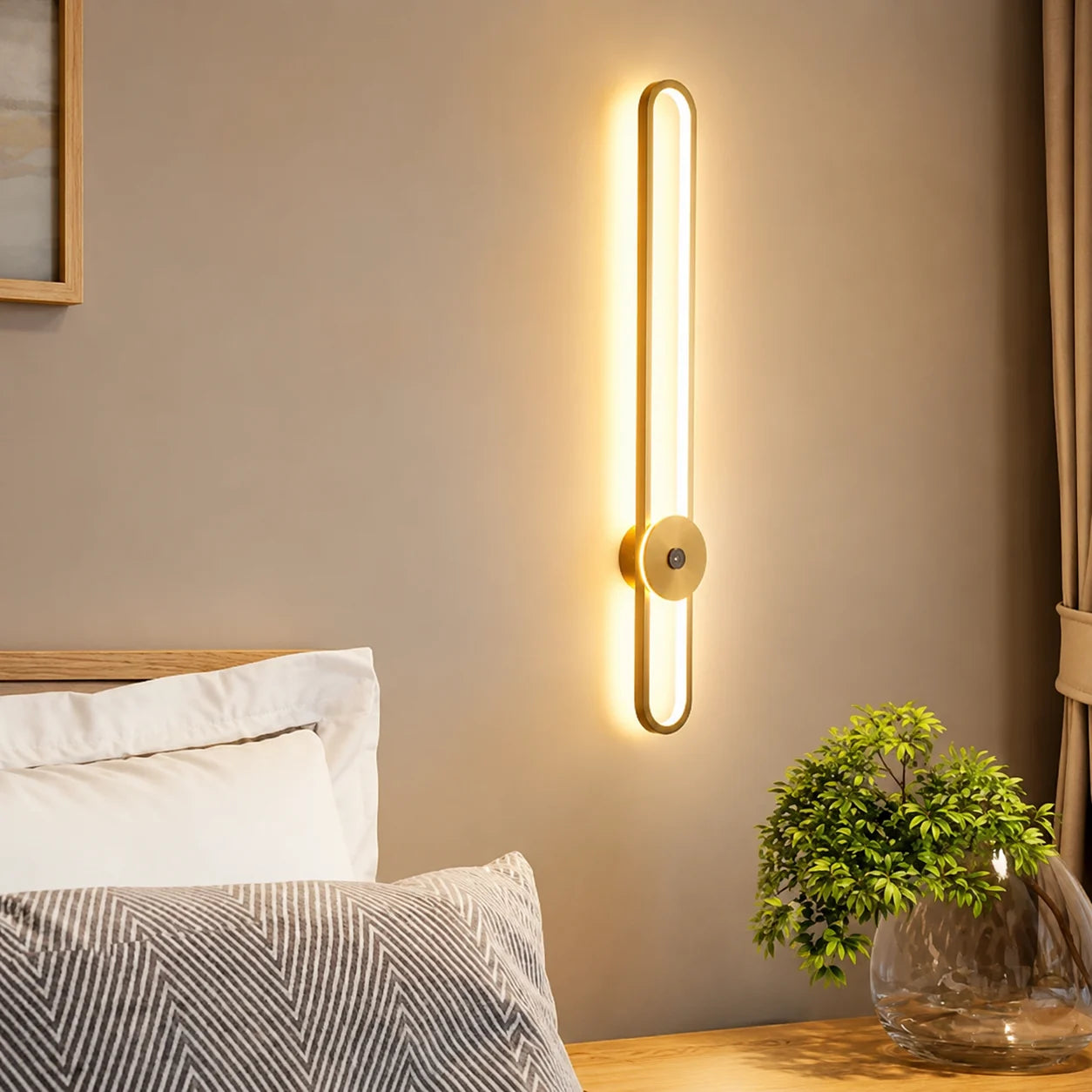 ALVARO WALL LAMP