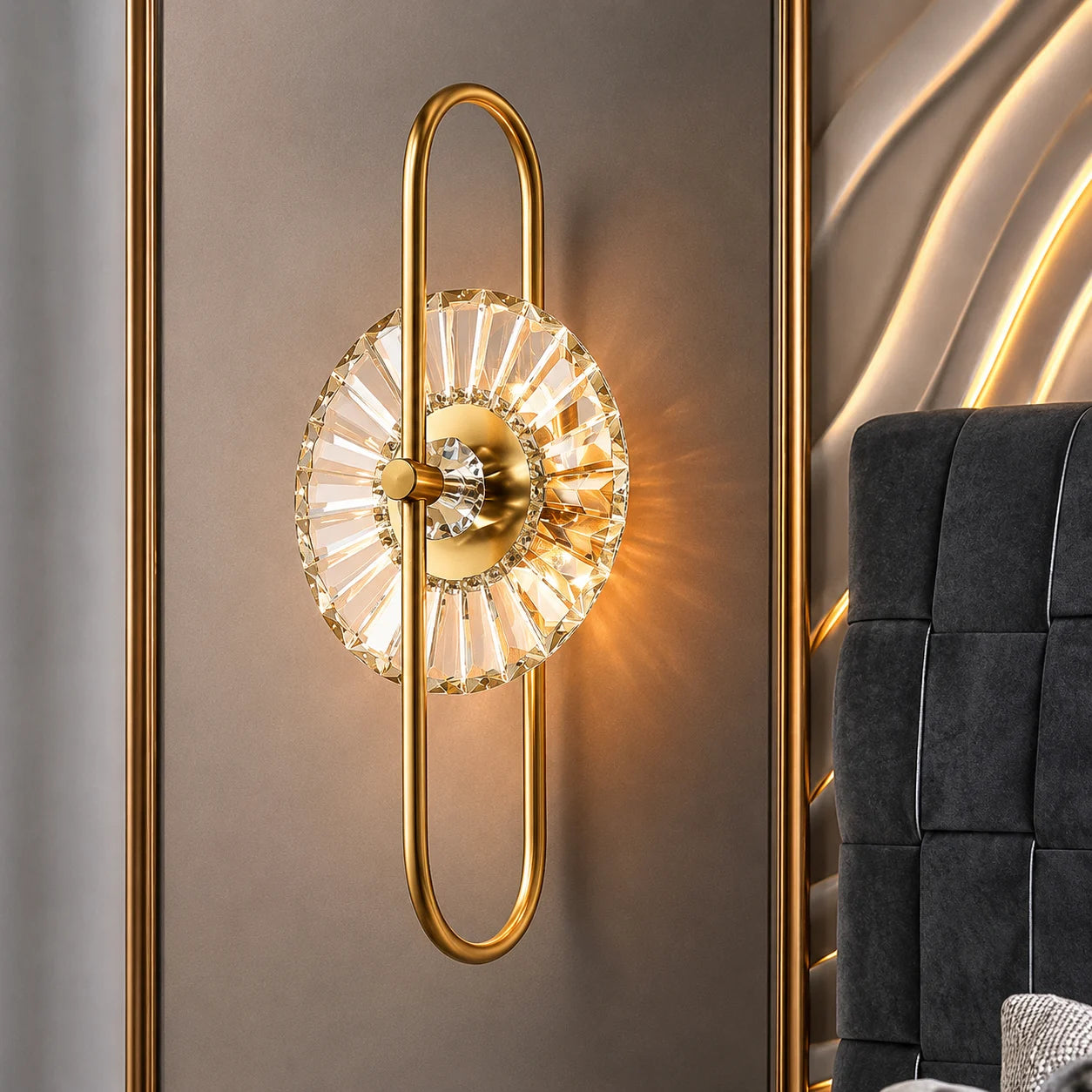 ECLIPTIC RADIANCE WALL LIGHT