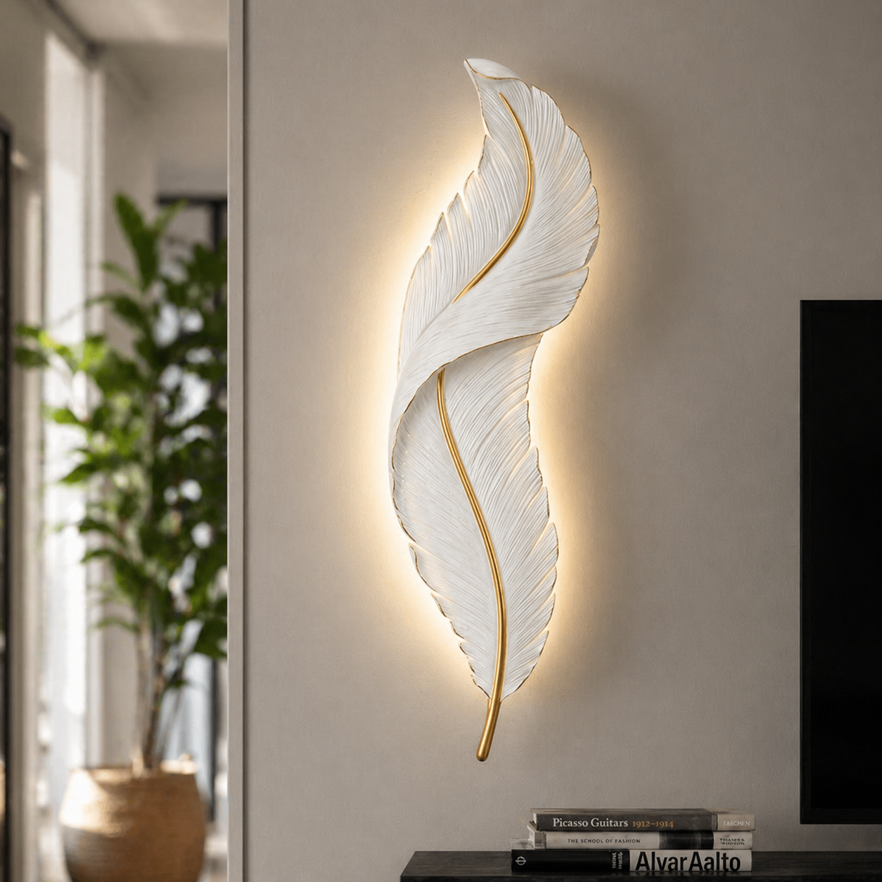 ETHEREAL FEATHER GLOW WALL LIGHT