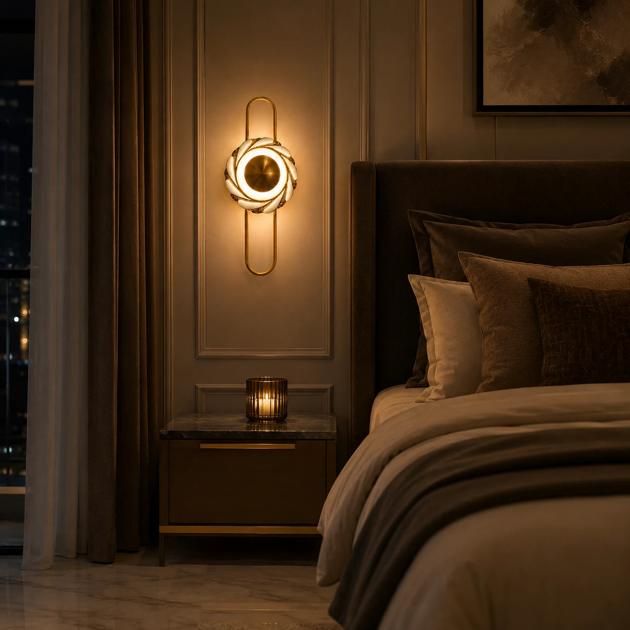 HALOVORA WALL LIGHT