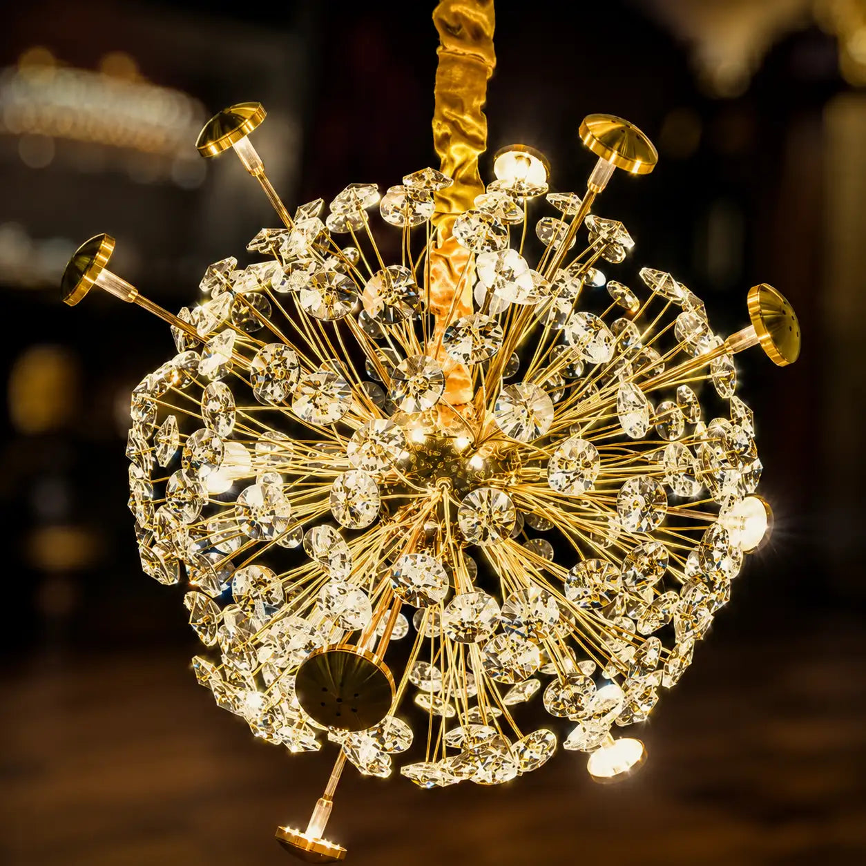 NOVAFLARE CHANDELIER