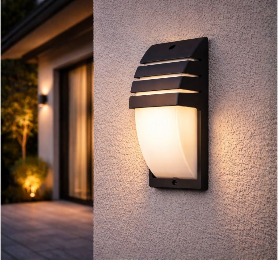 ARKA FACADE WALL LIGHT