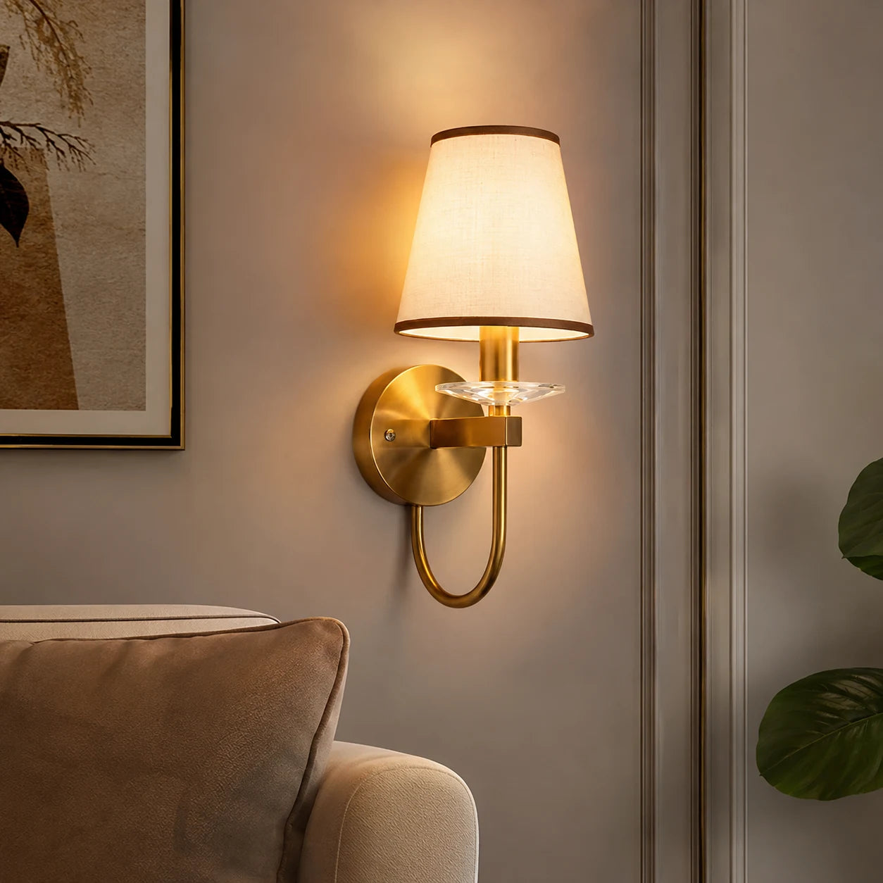 SIGNATURE SUITE WALL LIGHT