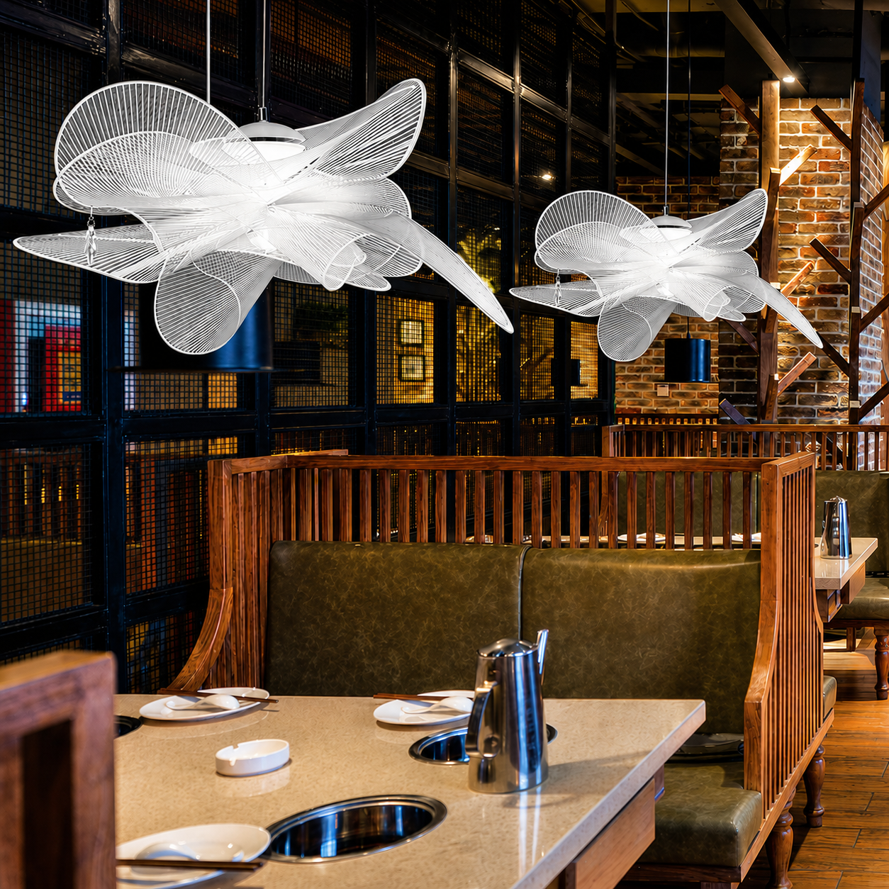 ZEPHYR HANGING LIGHT