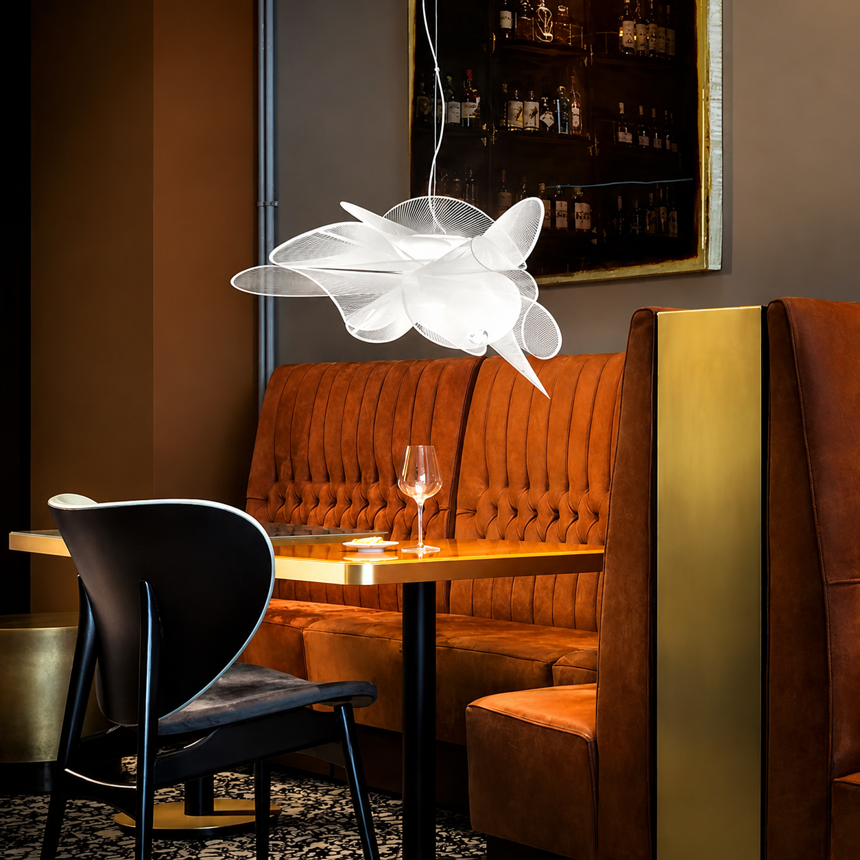 ZEPHYR HANGING LIGHT